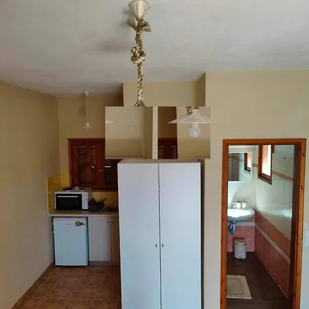 Georgias House Project First Floor Апартаменты Скиатос