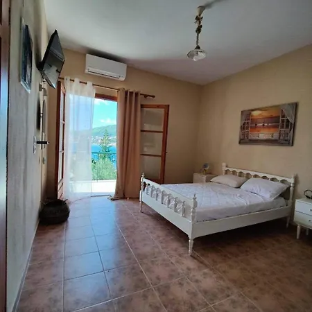 Апартаменты Georgias House Project First Floor