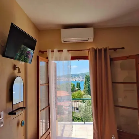 Апартаменты Georgias House Project First Floor
